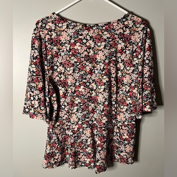 Jon & Anna Floral Ruffle Short Sleeve Skirted Blouse Size large Women’s - Picture 4 of 4